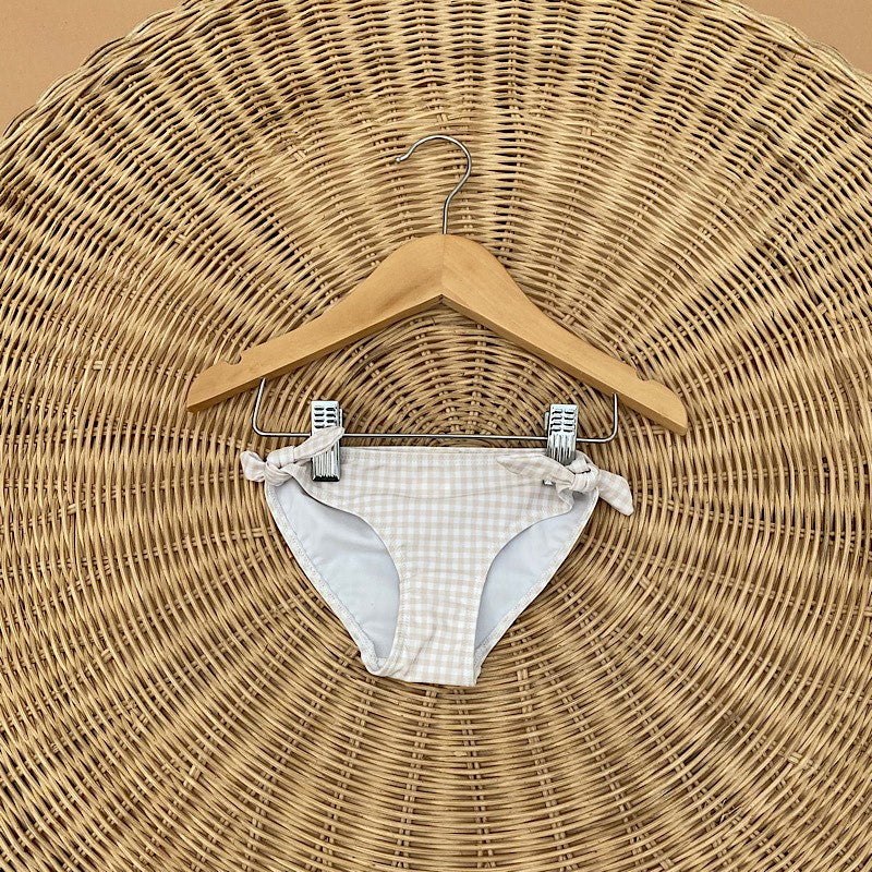 Les Petits Dorés Culotte de bain anti-UV à nœuds Vichy beige - Culotte de bain anti-UV - Culotte de bain Vichy beige - bas de maillot fille anti-UV 