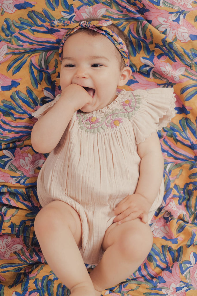 Image Baby Barboteuse bébé fille en chenille avec dessins: en vente à 9.99€  sur